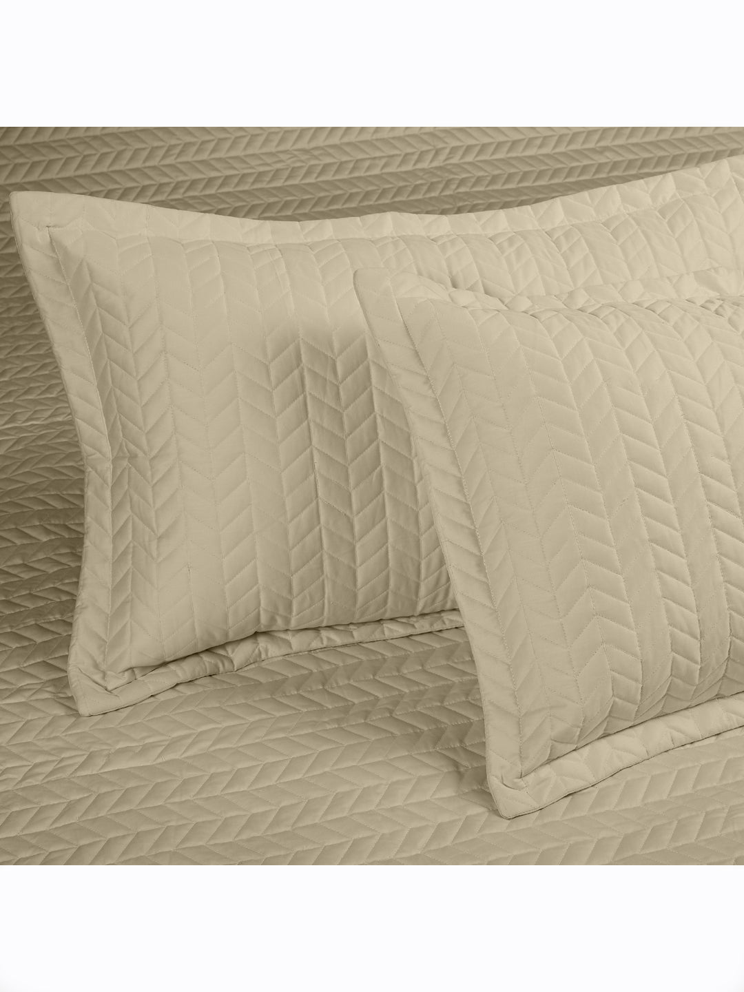 MARK HOME Quilted Bed Cover Khaki made from 100% Organic Cotton Sateen Fabric 400 TC with 150 GSM Wading between the fabric